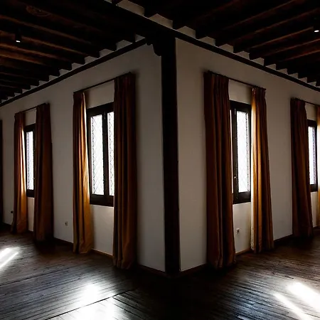 호텔 Palacio De Montarco 4*