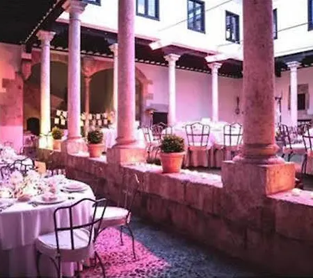 Palacio De Montarco 4*