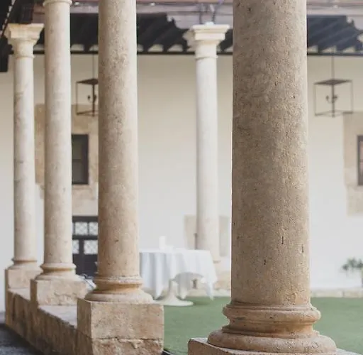 Hotell Palacio De Montarco Ciudad-Rodrigo