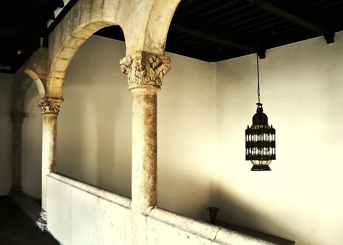 Hotell Palacio De Montarco Ciudad-Rodrigo